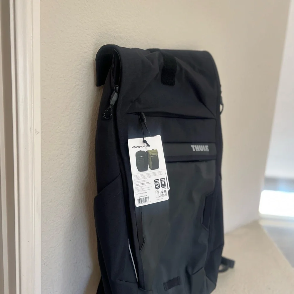 Thule Paramount Commute 18L Backpack Black Cycling Laptop Bag 3204729 NEW